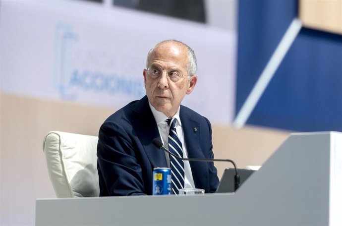 El consejero delegado de Enel, Francesco Starace, durante la Junta General de Accionistas 2023 de Endesa