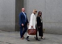 La escritora Elisabeth Jean Carroll baraja presentar otra denuncia contra Trump por sus comentarios en CNN