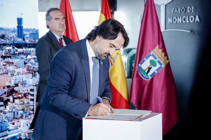 Archivo - El presidente del Consejo General de Ingenieros Industriales, César Franco.