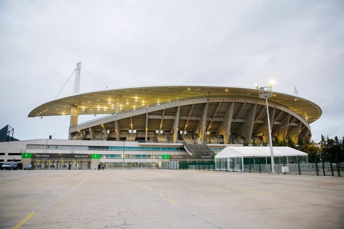 Archivo - General view from the outside of Ataturk Olympic Stadium during the 2022 FIFA World Cup, Qualifiers, Group G football match between Turkey and Latvia on March 30, 2021 at Ataturk Olympic Stadium in Istanbul, Turkey - Photo Orange Pictures / DP