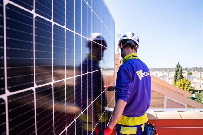 Nueva línea de negocio de autoconsumo fotovoltaico.