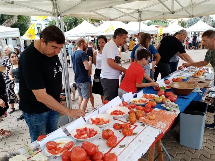 El segundo sábado de cada mes se celebra el 'Mercado de Productores Ecológicos y Locales' en Sevilla.