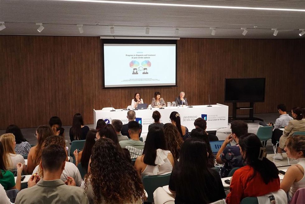 Durante la jornada de trabajo se han presentado estudios a cargo del catedrático de Neurociencia Cognitiva Mattew Lambon-Ralph, científico pionero en el campo de la cognición semántica.