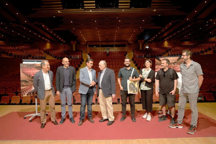 Visita de la Academia del Cine al Palacio de Exposiciones y Congresos de Granada