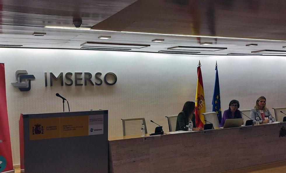 La concejala de Mayores, Vivienda y Servicios Sociales, Paqui Pérez, imparte una ponencia este viernes en Madrid
