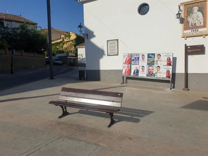 Cartelería electoral en La Zubia