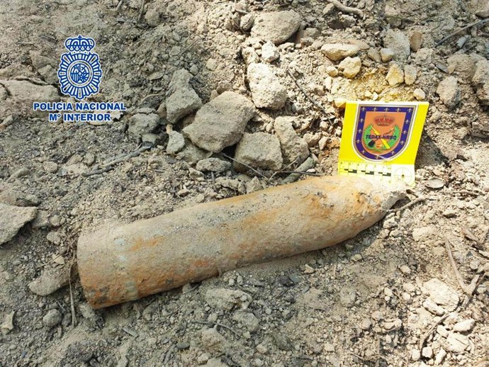 Detonan un artefacto militar encontrado en un descampado de Pozuelo