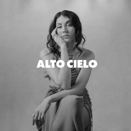 Imagen del nuevo EP de Queralt Lahoz, 'Cielo Alto'