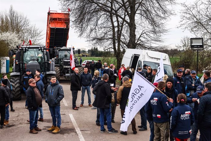 April 16, 2023, Hrubieszow, Poland: Farmers of Agrounia and other union organizations protest near the rail line on the border with Ukraine in Hrubieszow, Poland on April 16, 2023. Polish farmers protest against Ukrainian agricultural products imports, 