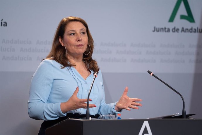 La consejera de Agricultura, Agua y Desarrollo Rural Carmen Crespo Díaz