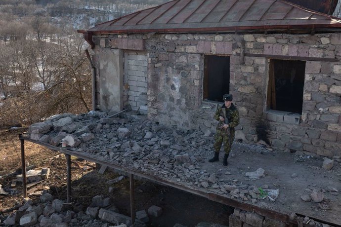 Archivo - January 4, 2021, Armenia: Armenia - Village of Shurnukh. SEVERAL YOUNG ARMENIAN SOLDIERS STAND GUARD IN THE VILLAGE. After the ceasefire, some land is returned to Azerbaijan. Half of this village will have to be ceded. The villagers, distraugh