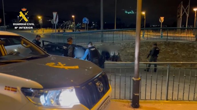 Desarticulada una organización criminal que facilitaba la salida de Canarias a migrantes en situación irregular con documentación falsa