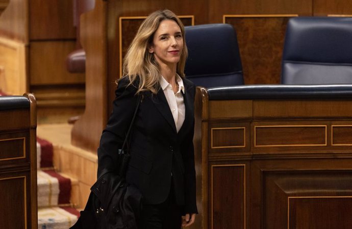 Archivo - La exportavoz del Partido Popular en el Congreso, Cayetana Álvarez de Toledo, durante una sesión plenaria en el Congreso de los Diputados, a 14 de diciembre de 2022, en Madrid (España). 