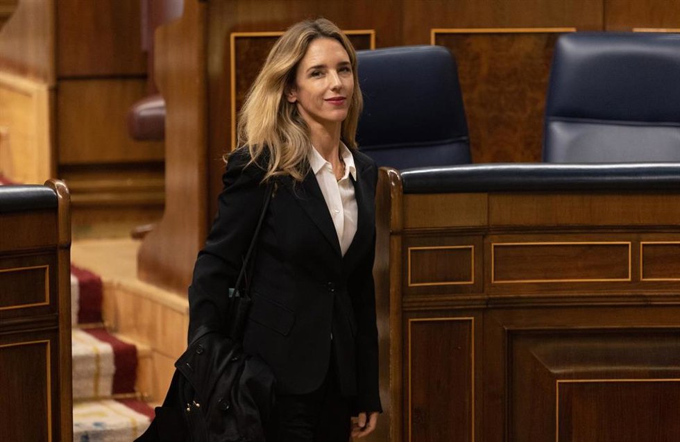 Archivo - La exportavoz del Partido Popular en el Congreso, Cayetana Álvarez de Toledo, durante una sesión plenaria en el Congreso de los Diputados, a 14 de diciembre de 2022, en Madrid (España).