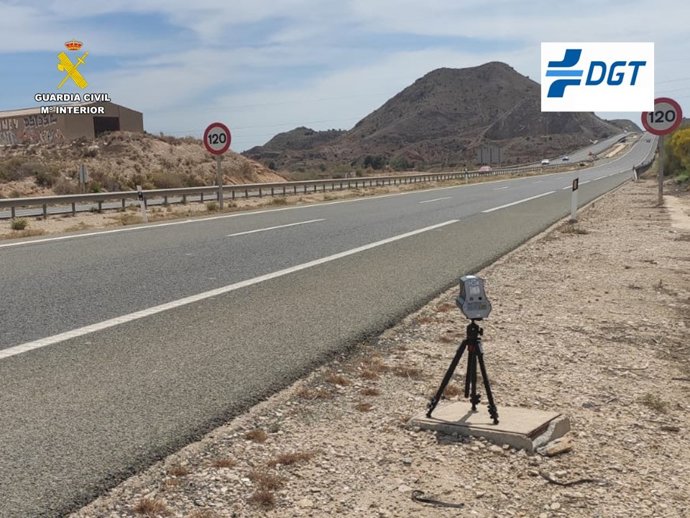 La Guardia Civil intercepta un vehículo a 211 km/h en la AP-7 en la provincia de Alicante
