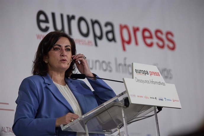 Archivo - La presidenta del Gobierno de La Rioja, Concha Andreu