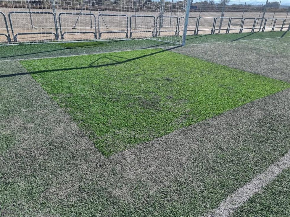 El 5 de junio se inicia el cambio del césped artificial del campo de fútbol de las pistas de atletismo de Calahorra