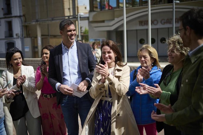 Javier García, candidato del PP a la Presidencia de Navarra, en un acto electoral en Tudela.
