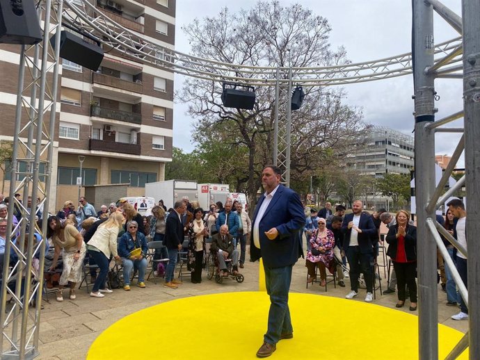 El president d'ERC, Oriol Junqueras, aquest dissabte a l'Hospitalet de Llobregat (Barcelona)