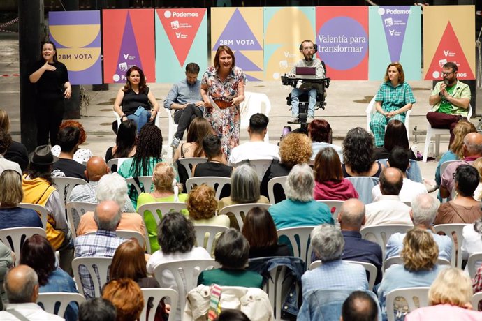 Acto de campañade Unidas Podemos con Pablo Echenique, Javier Sánchez Serna, Diputado en el congreso y coordinador de Podemos, María Marin, candidata a presidir la Región, Elvira Medina Ruiz, candidata a la Alcaldía de Murcia y John David Babyack, número