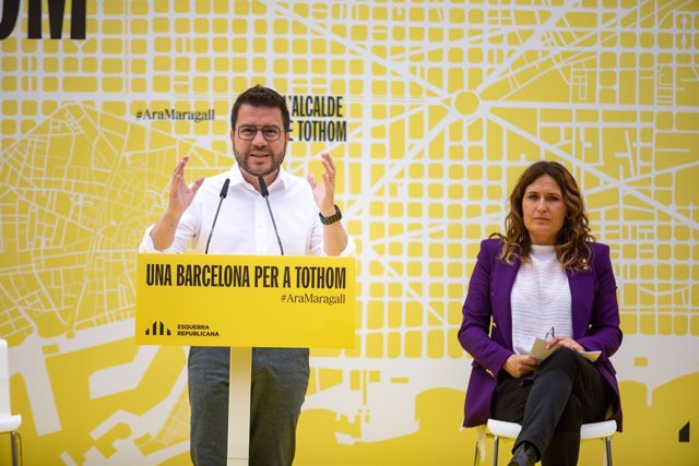 Aragonès i Vilagrà durant el míting