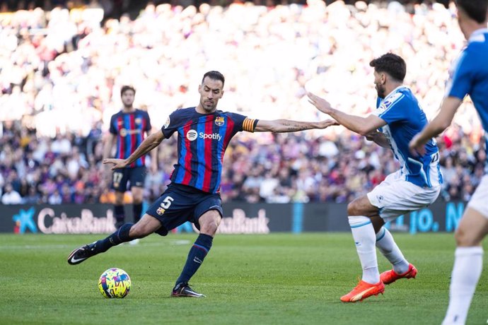 Archivo - Sergio Busquet of FC Barcelona in action during La Liga match, football match played between FC Barcelona and RCD Espanyol at Spotify Camp Nou on December 31, 2022 in Barcelona, Spain.