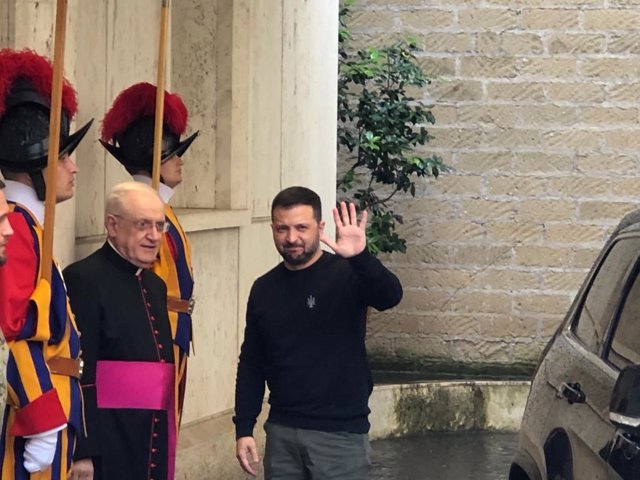 El presidente de Ucrania, Volodomir Zelensky, a su llegada al Vaticano