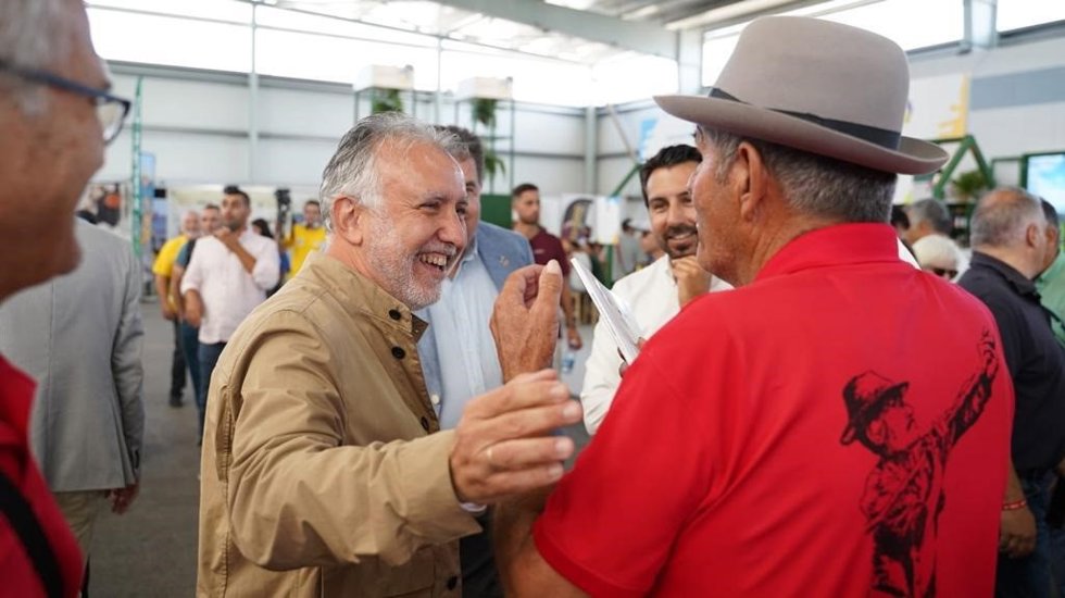 El secretario general del PSOE Canarias y candidato a la Presidencia del Gobierno, Ángel Víctor Torres, vistia la Feria de Agricultura, Ganadería y Pesca (FEAGA) de Fuerteventura