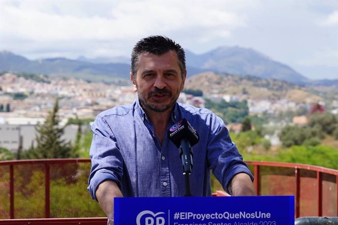 Toni Martín, portavoz del PP-A en el Parlamento andaluz, en un acto de campaña del PP de Coín