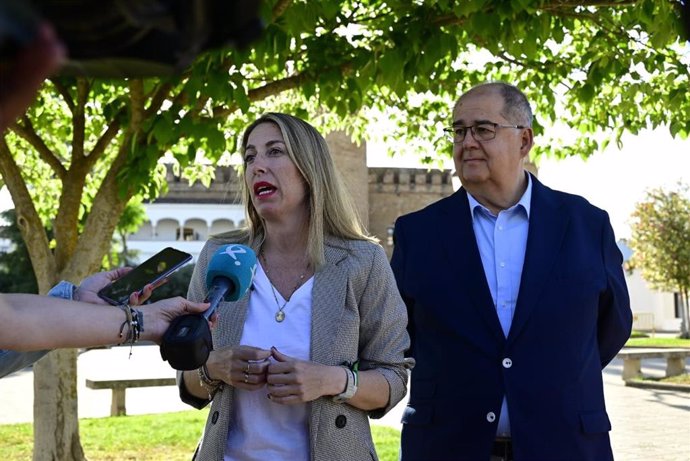 La candidata del PP a la Presidencia de la Junta, María Guardiola, en Zafra.