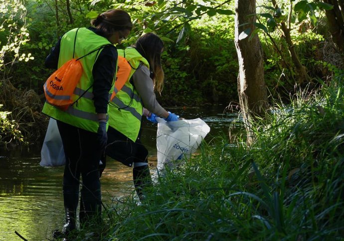 Cogersa convoca la campaña de voluntariado para retirar residuos en el medio natural