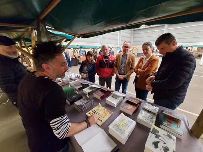 Fotos Y Audio Consejero Salud Iii Feria Del Libro Del Mundo Rural