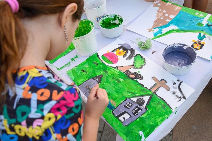 'Huelva Son Sus Barrios' Comienza Su Andadura En La Hispanidad Con Un Encuentro Infantil