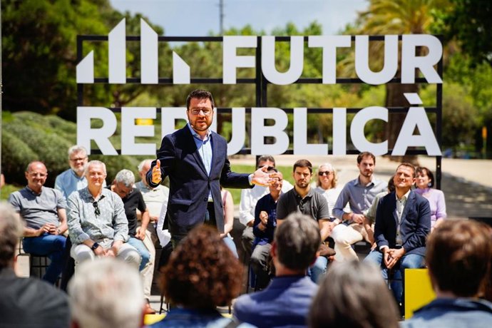 El presidente de la Generalitat y coordinador de ERC, Pere Aragons, en un acto del partido en Mataró (Barcelona)