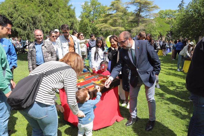 Día de las Familias en los jardines del Pignatelli.