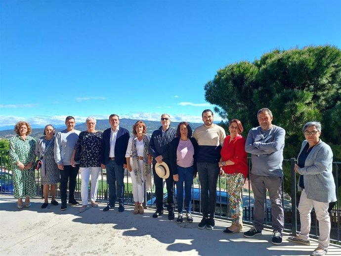 Fernando Sabés y los integrantes de la candidatura de La Puebla de Castro