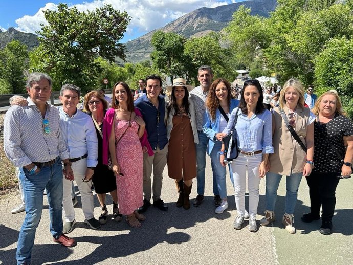 El candidato del PP a la alcaldía de Jaén, Agustín González, en la romería del Cristo del Arroz