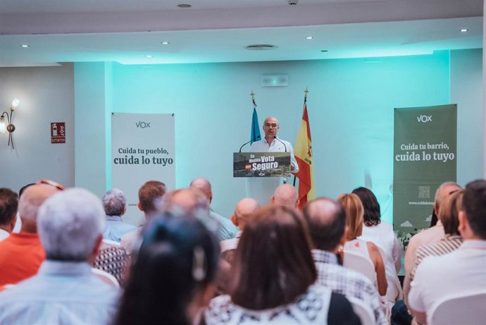 El vicepresidente de Acción Política Vox España y eurodiputado, Jorge Buxadé, en Melilla