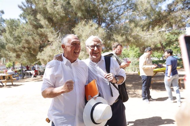 El candidato de Compromís a la Generalitat, Joan Baldoví, y el alcalde de València y candidato a la reelección, Joan Ribó