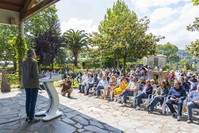 El presidente del PPdeG, Alfonso Rueda, participa en un mítin de los populares gallegos en Culleredo (A Coruña).