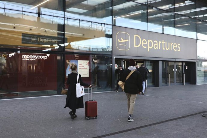 Archivo - Aeropuerto de Gatwick, en Londres