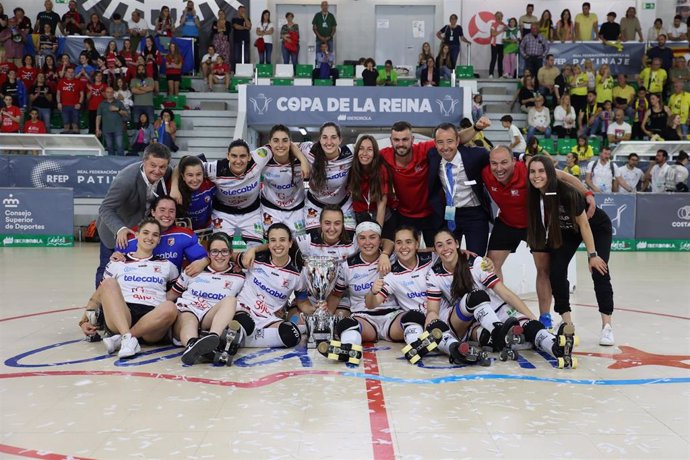 El Telecable HC celebra la conquista de la Copa de la Reina Iberdrola de hockey patines 2023