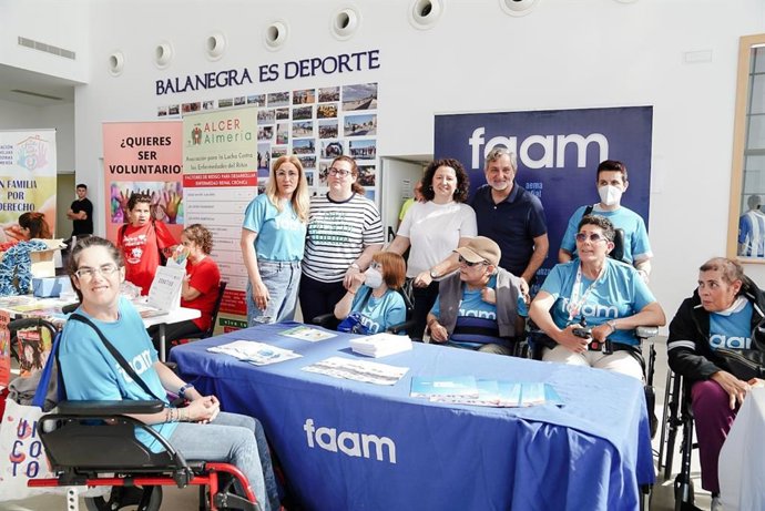 Ángel Escobar y Nuria Rodríguez en un acto con la FAAM