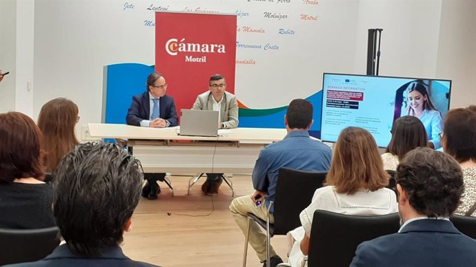 Presentación de la Junta sobre ayudas para autónomos