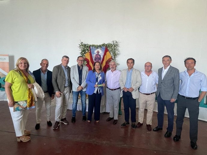 Crespo y Nieto, junto a Fernández de Mesa (centro), en la celebración en honor a San Isidro Labrador  organizada por Asaja en Córdoba.