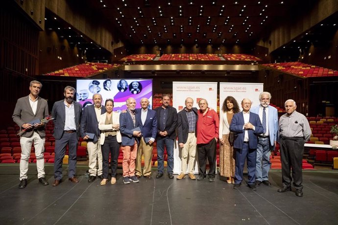 SGAE homenajea a creadores andaluces como José Albero, 'Fosforito' o García Barbeito por su 50 años en la entidad