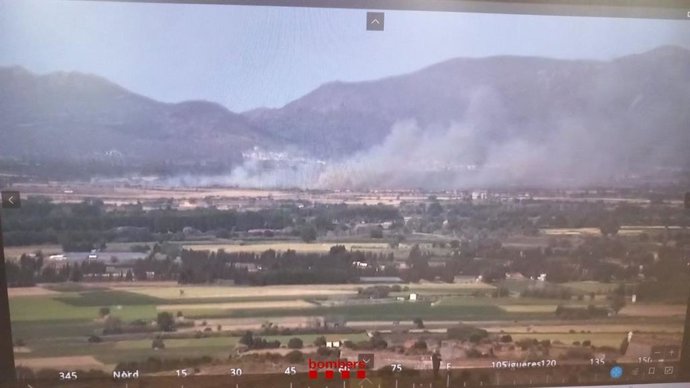 Imagen del fuego en Peralada (Girona)