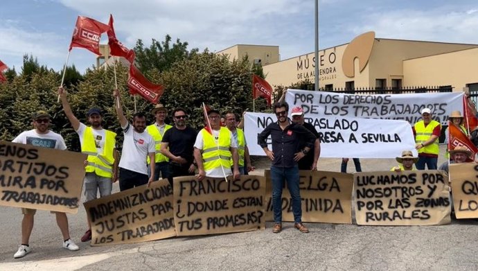 Una de las movilizaciones de los trabajadores de El Viejo Almendro.