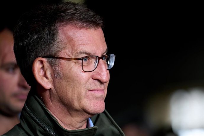 El presidente del Partido Popular, Alberto Núñez Feijóo, interviene durante la visita a la ganadería 'El Cerrillo', a 15 de mayo de 2023, en Ruesga, Cantabria (España). 