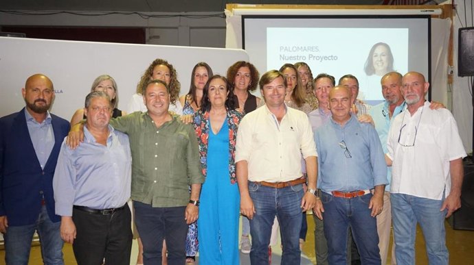 El presidente del PP de Sevilla, en el acto de presentación de la candidata popular en Palomares.
